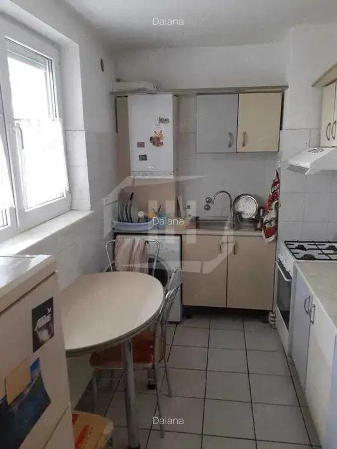 Apartament 2 camere, decomandat, Centru, Motilor - 5