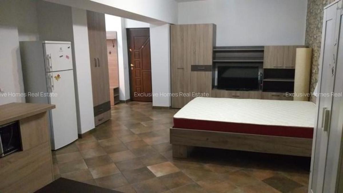 Inchiriere garsoniera Piata 1 Mai - 3