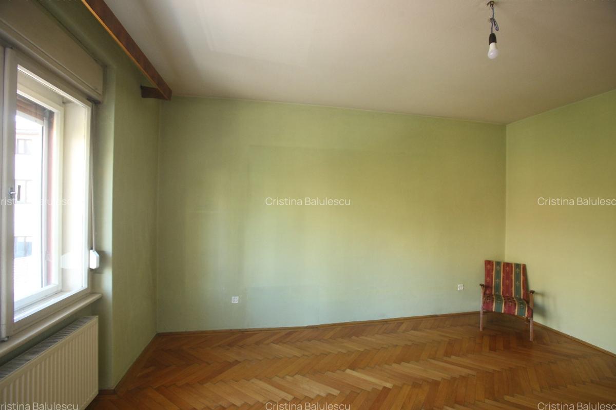 Apartament cu 3 camere decomandat în Centrul Civic - 3