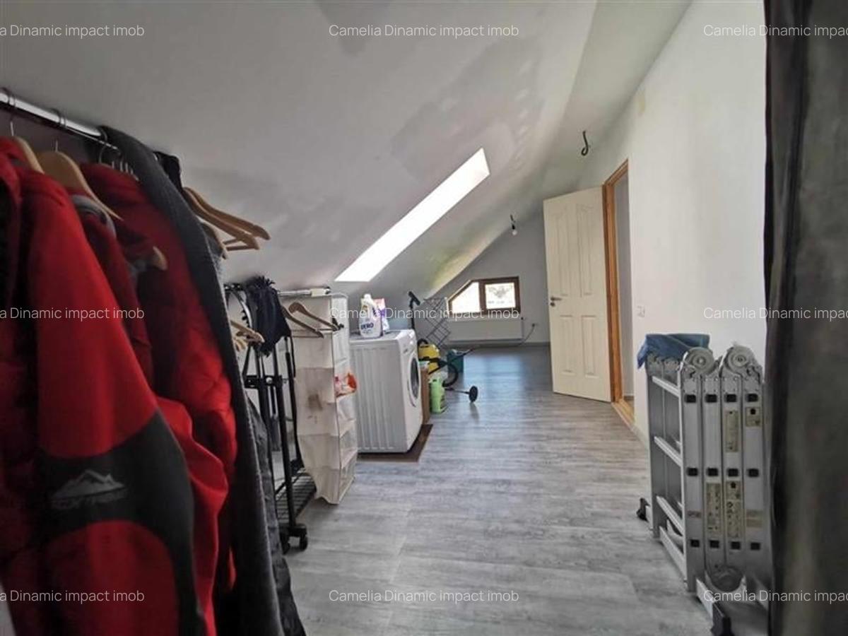 Casă cu 5 camere în Central - 13