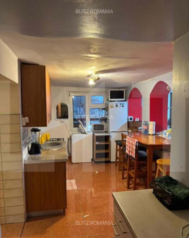 Casa in Iratosu cu teren, apa curenta, centrala termica , - 16