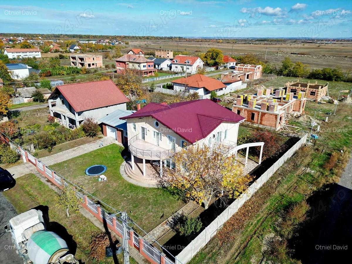 Casa vila Mo?ni?a Veche 330m utili - 2