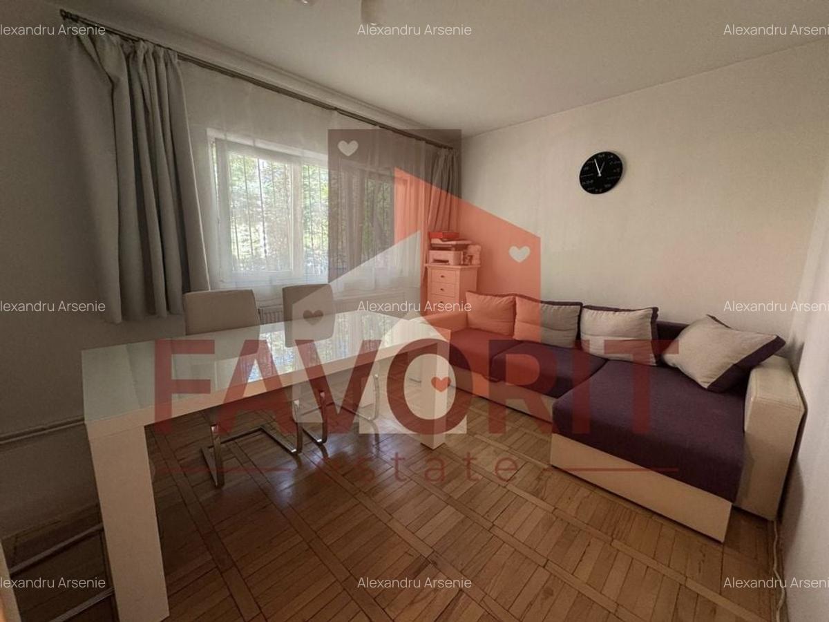 Apartament 3 camere decomandat – Zona Lipovei - 4