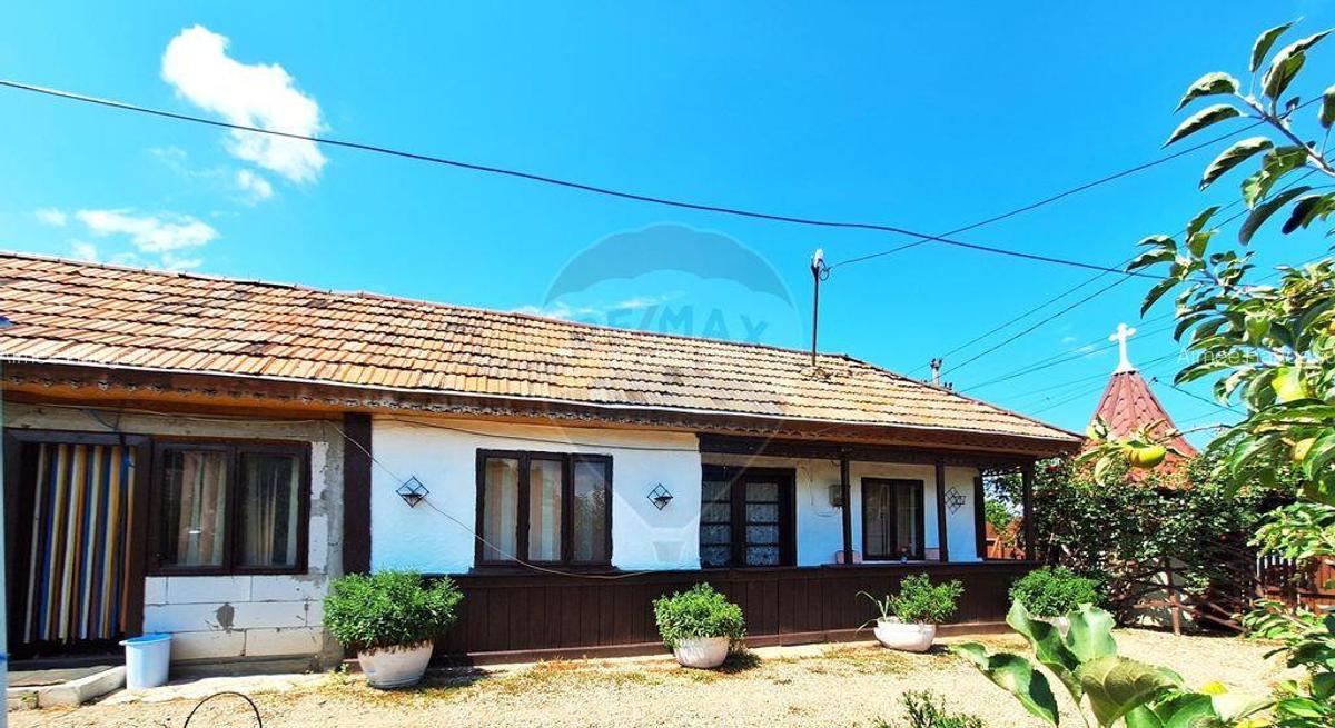 Casa cu teren de vanzare - 2 Casa cu teren de vanzare - 2