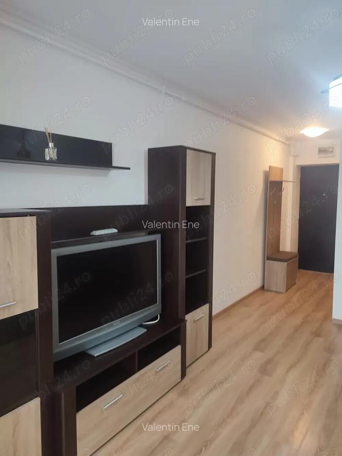 Inchiriez garsoniera - 2