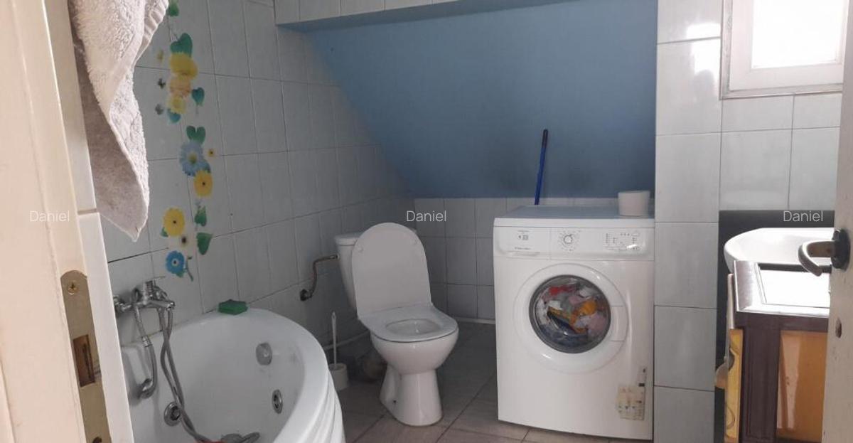 Apartament la vila, 3 camere Cisnadie ultracentral et 2 - 10