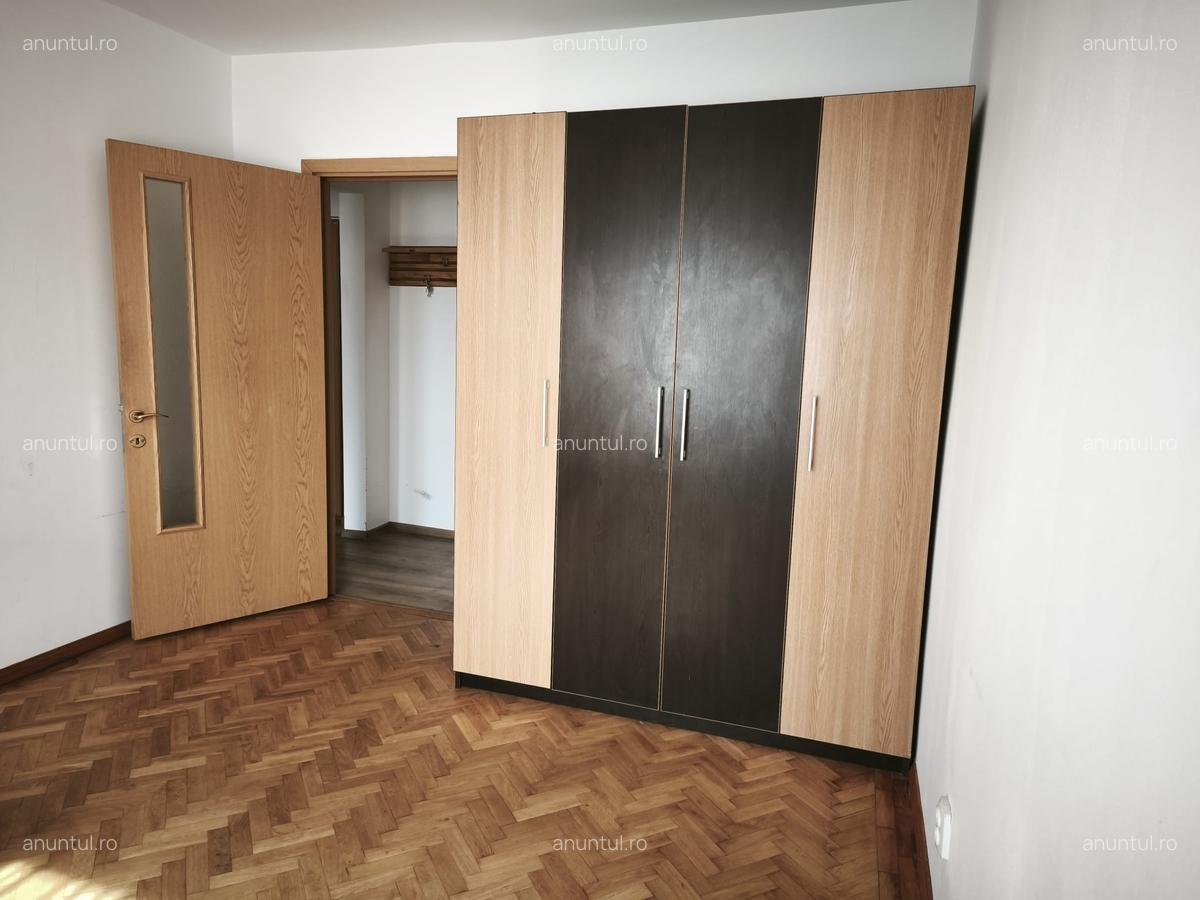Sibiu, Oncesti aproapre de Str Gnr.V.Milea - 8
