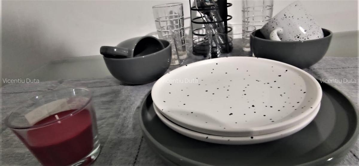 VAND APARTAMENT  DOUA CAMERE CU INTRĂRI SEPARATE - 24