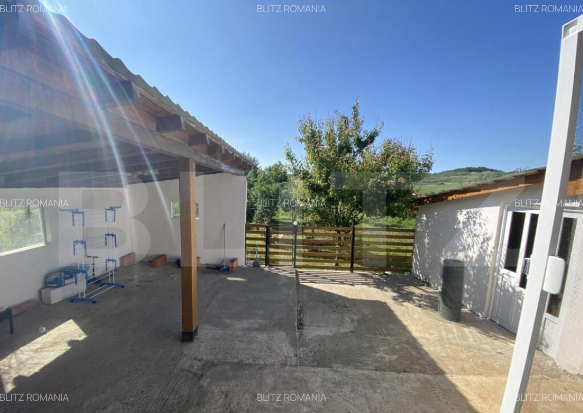 Casa familiala in suprafa?a de 196 mp in localitatea Po - 14