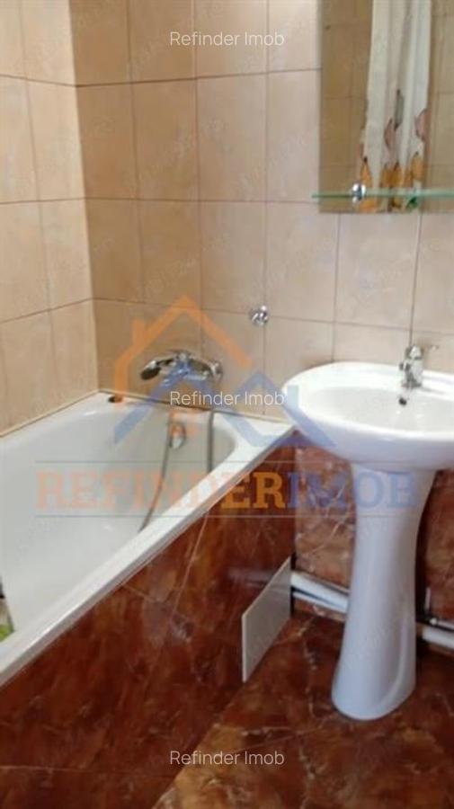 Vanzare apartament 2 camere, zona Margeanului, sector 5 - 9