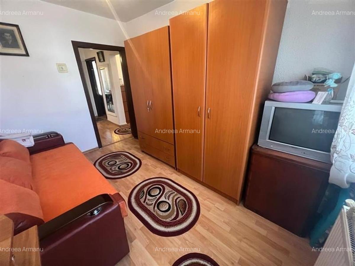 Apartament cu 3 camere decomandat - 70 mp - Zona Adriatica, Str. Aleea Visinului - 7