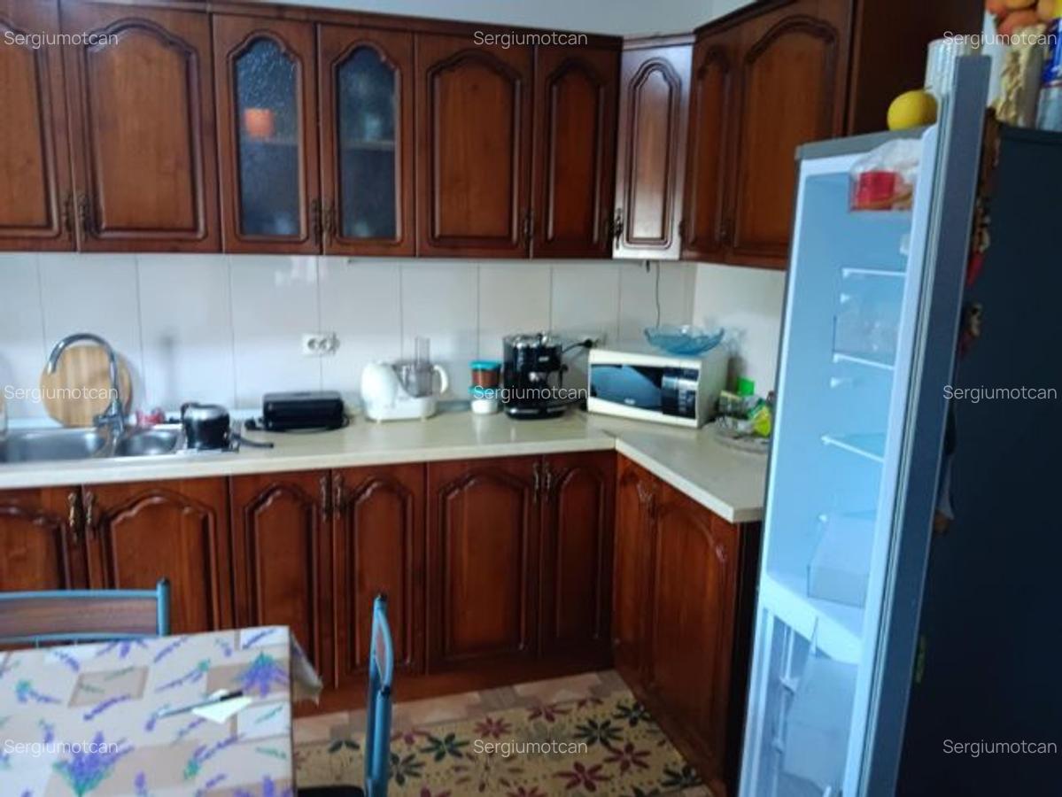 Tomesti Deal casa P+1 180 mp mobilata si utilata complet - 4
