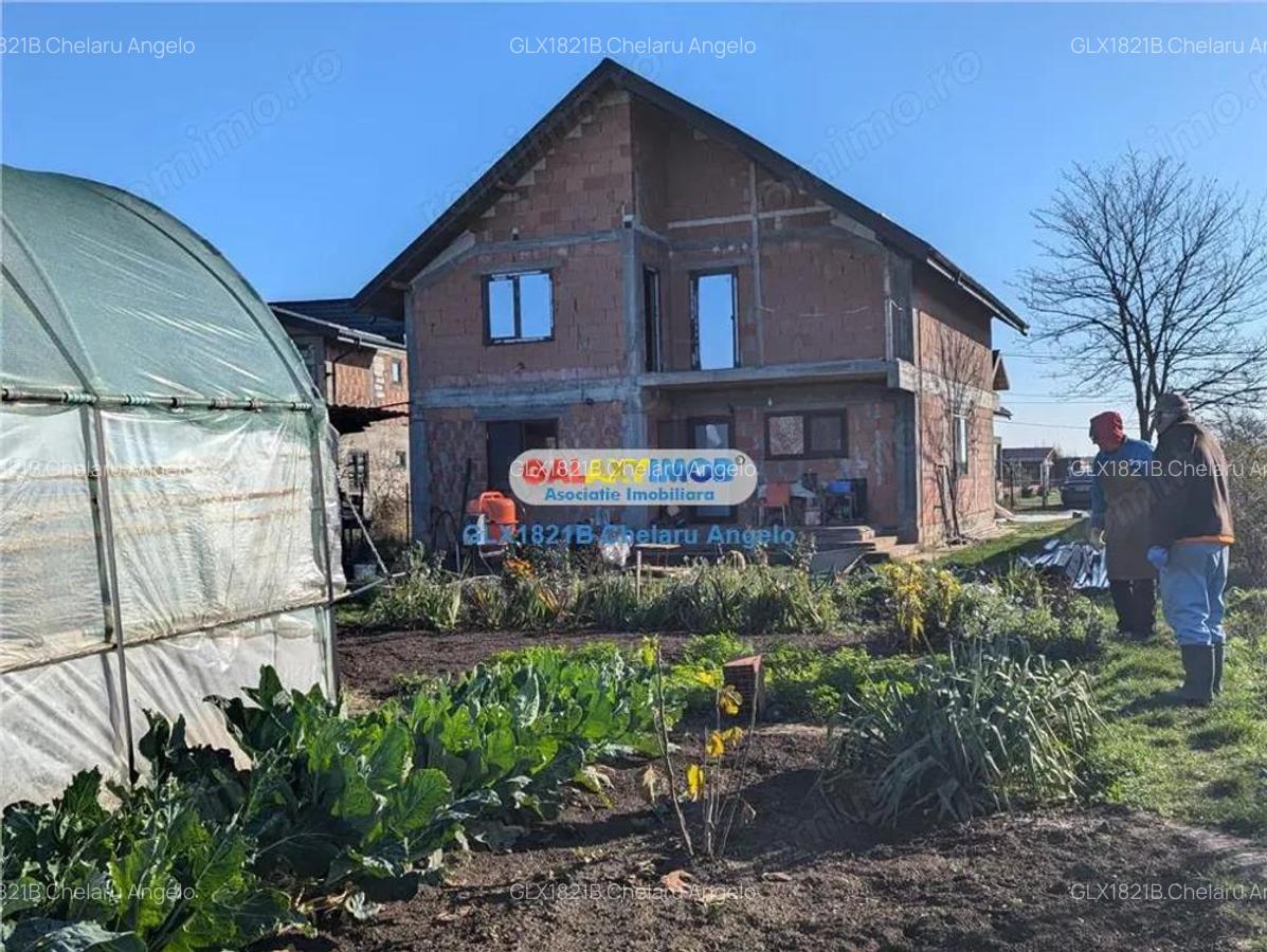 Adunatii Copaceni vila P+1 ,5 camere,suprafata 165 mp, teren 1300 mp - 9