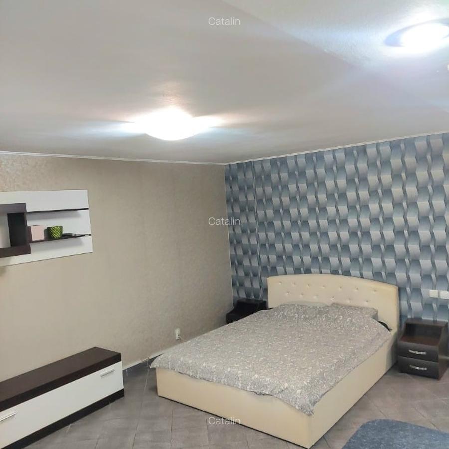 Proprietar, Studio Mall Vitan - Nerva Traian, bloc din 1990, 38 mp. - 3