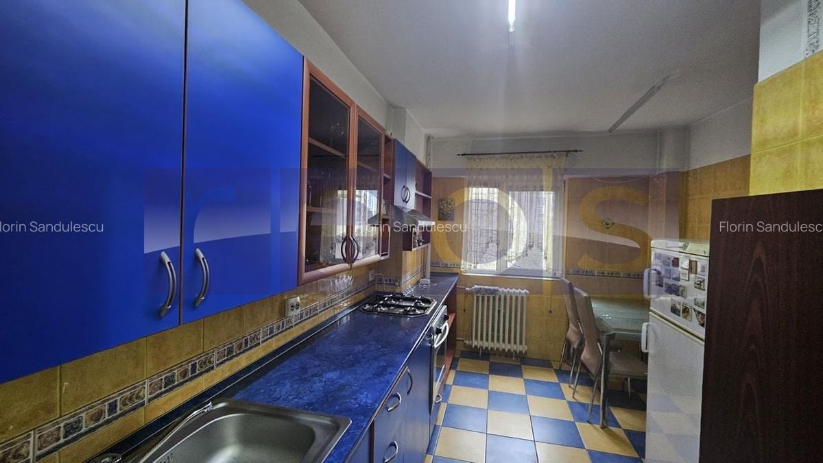 DE VANZARE APARTAMENT 2 CAMERE, ET 5,  1992 –ZONA PANDURI- DECOMANDAT - 7