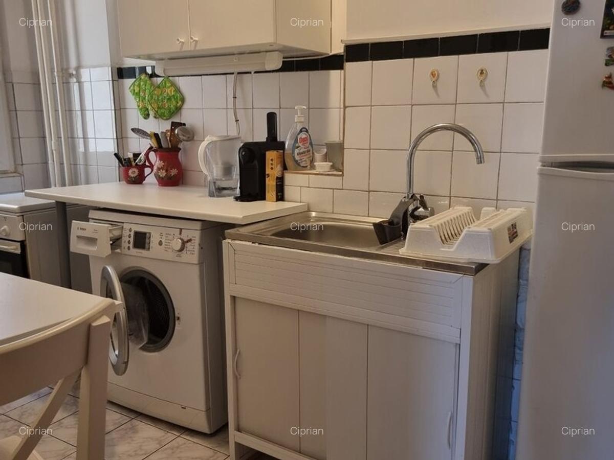 Dorobanți, lângă Libra Bank, sector 1 - 5