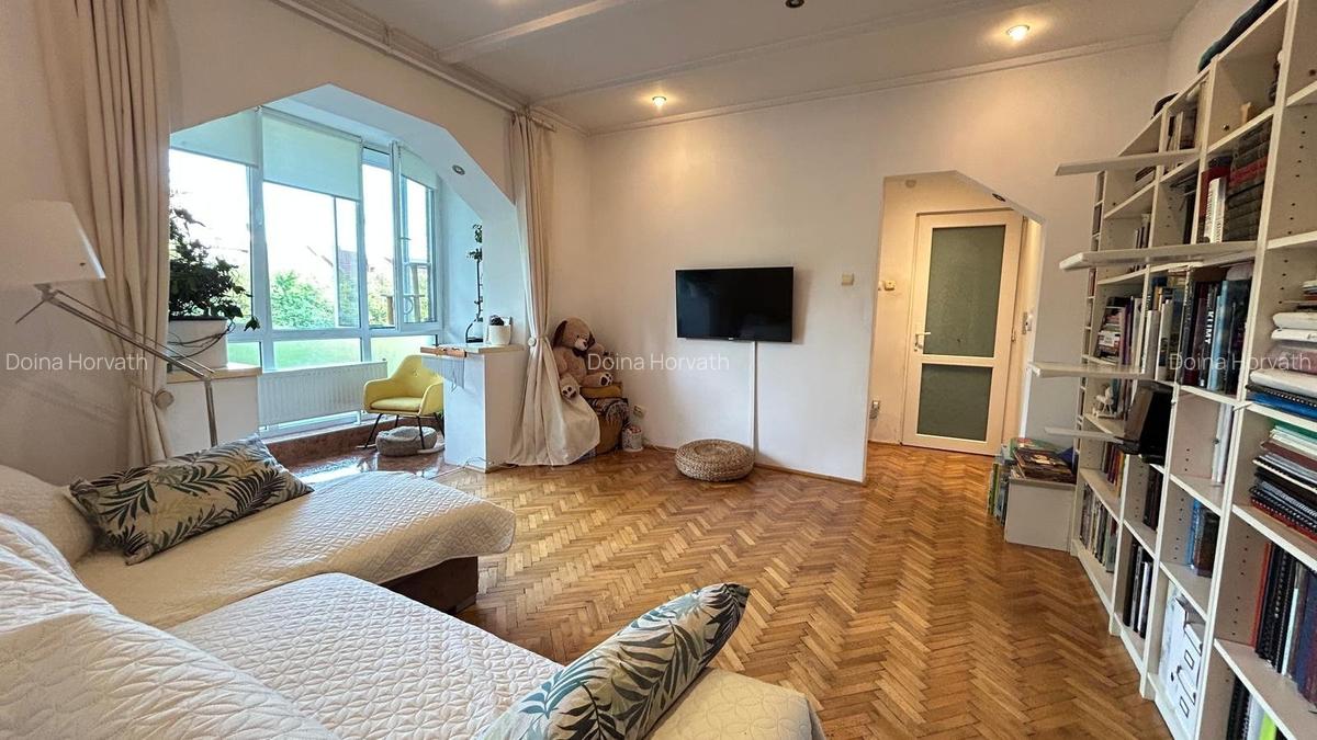 Apartament Piata Asta in Bloc Tip Vila - 1