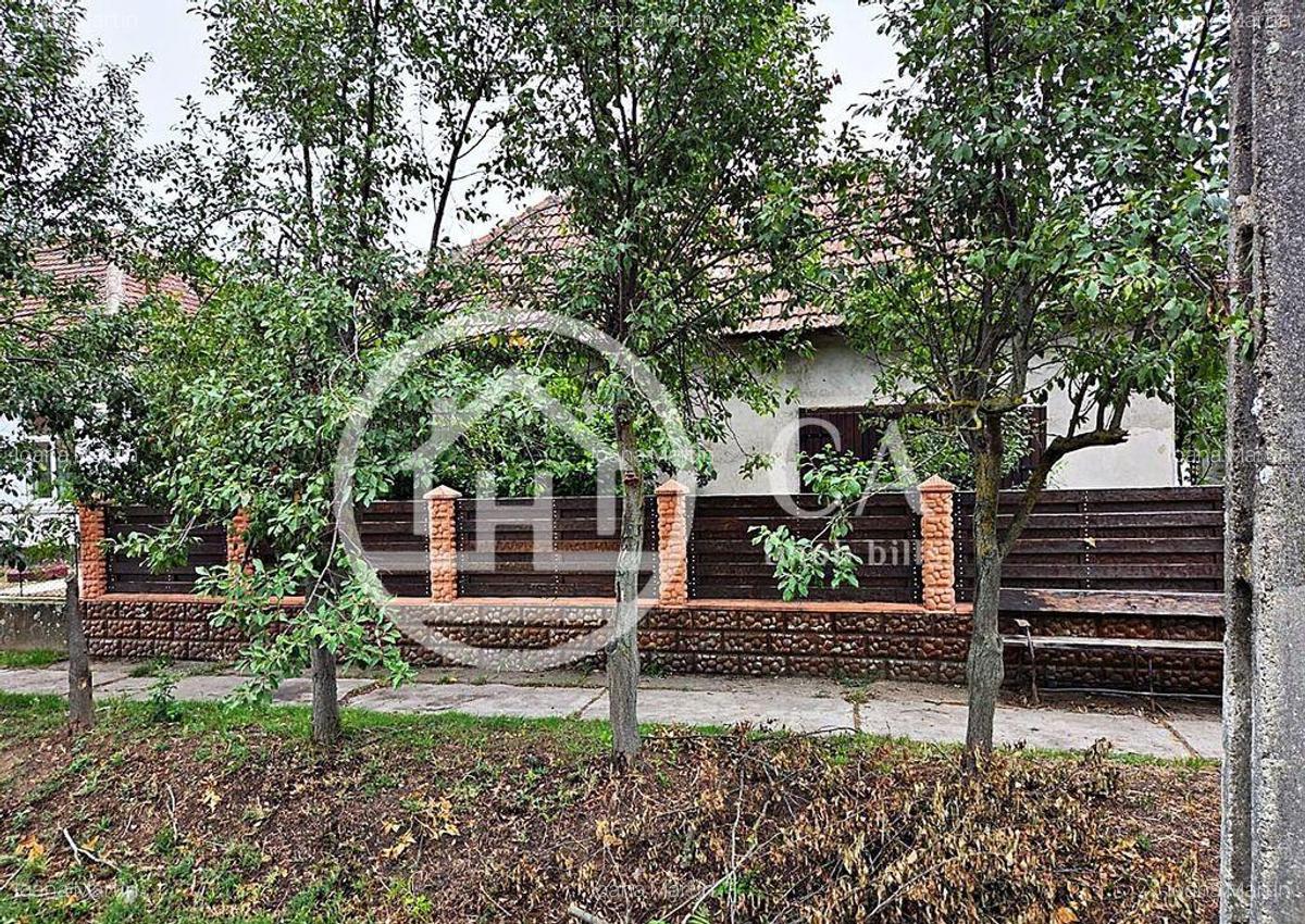 Casa de vanzare cu 4 camere si teren de 1520 in satul Bat... - 3