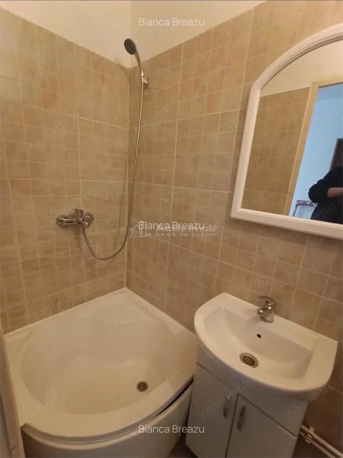 Garsoniera - Tractorul - 5