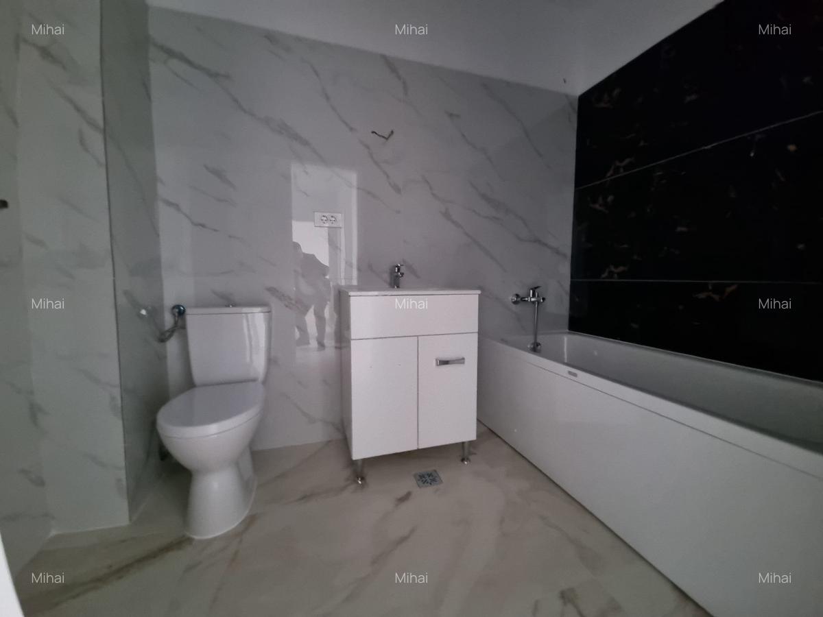 Apartament 3 camere decomandat, zona Grand Arena, mutare imediata - 2