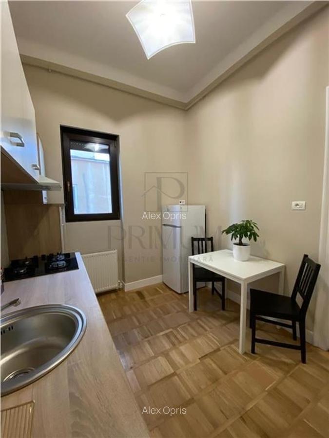 Apartament spatios - zona medicina /prefectura - compartimentare deosebita - 4