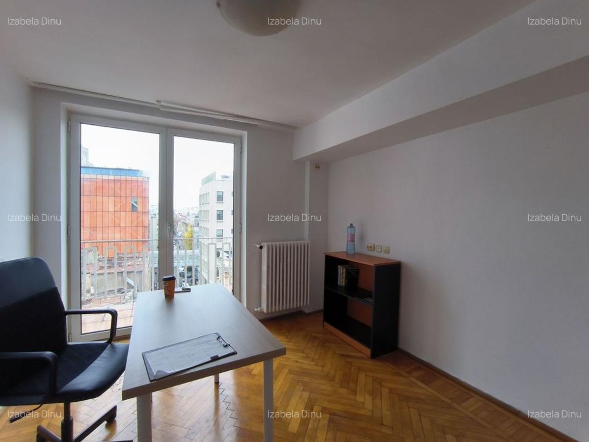 Apartament de vanzare  3 camere decomandat - Piața Romană RISC 1 - 5