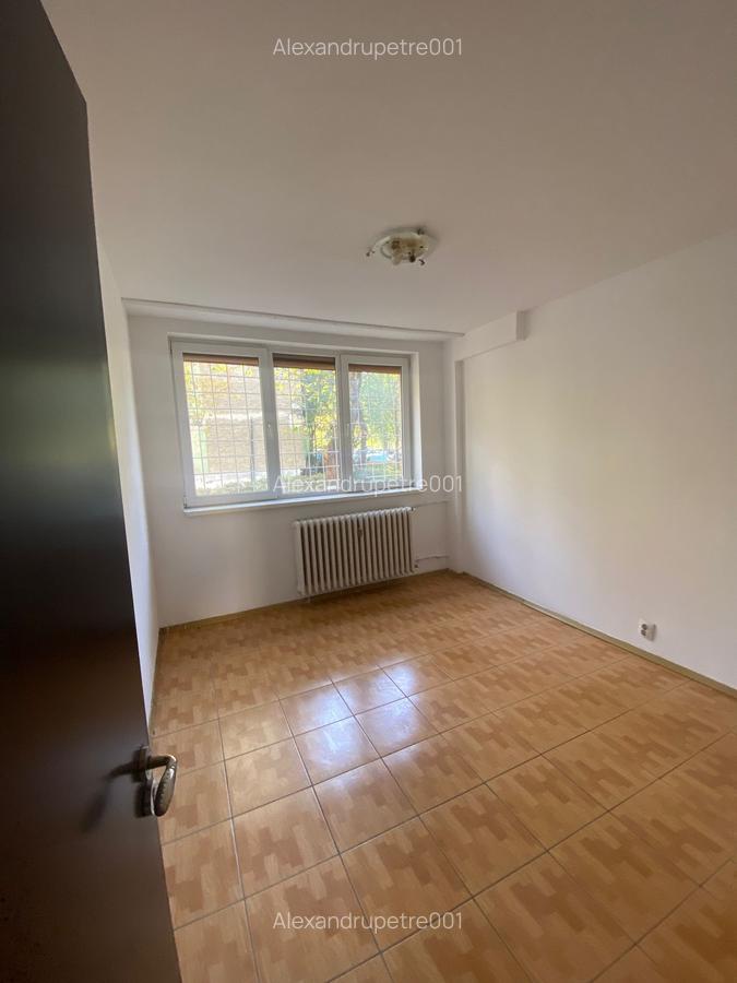 4 camere | Complex Apusului | parter inalt | bloc anvelopat | Luminos - 16