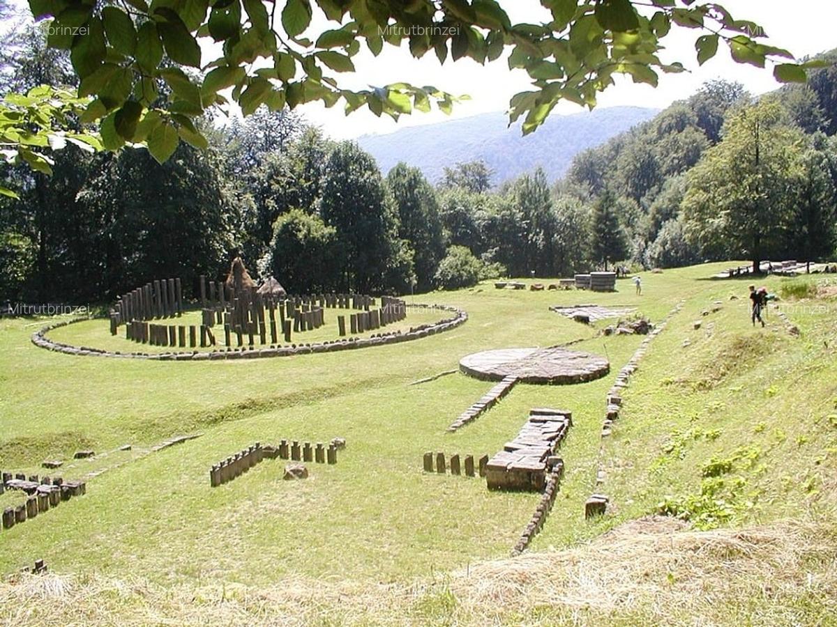 Vand Parcela Intravilan - 1