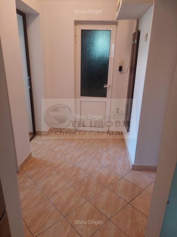 2 cam decomandat o demisol o Copou o 43 mp o 93.000 EUR negociabil - 3 2 cam decomandat o demisol o Copou o 43 mp o 93.000 EUR negociabil - 3