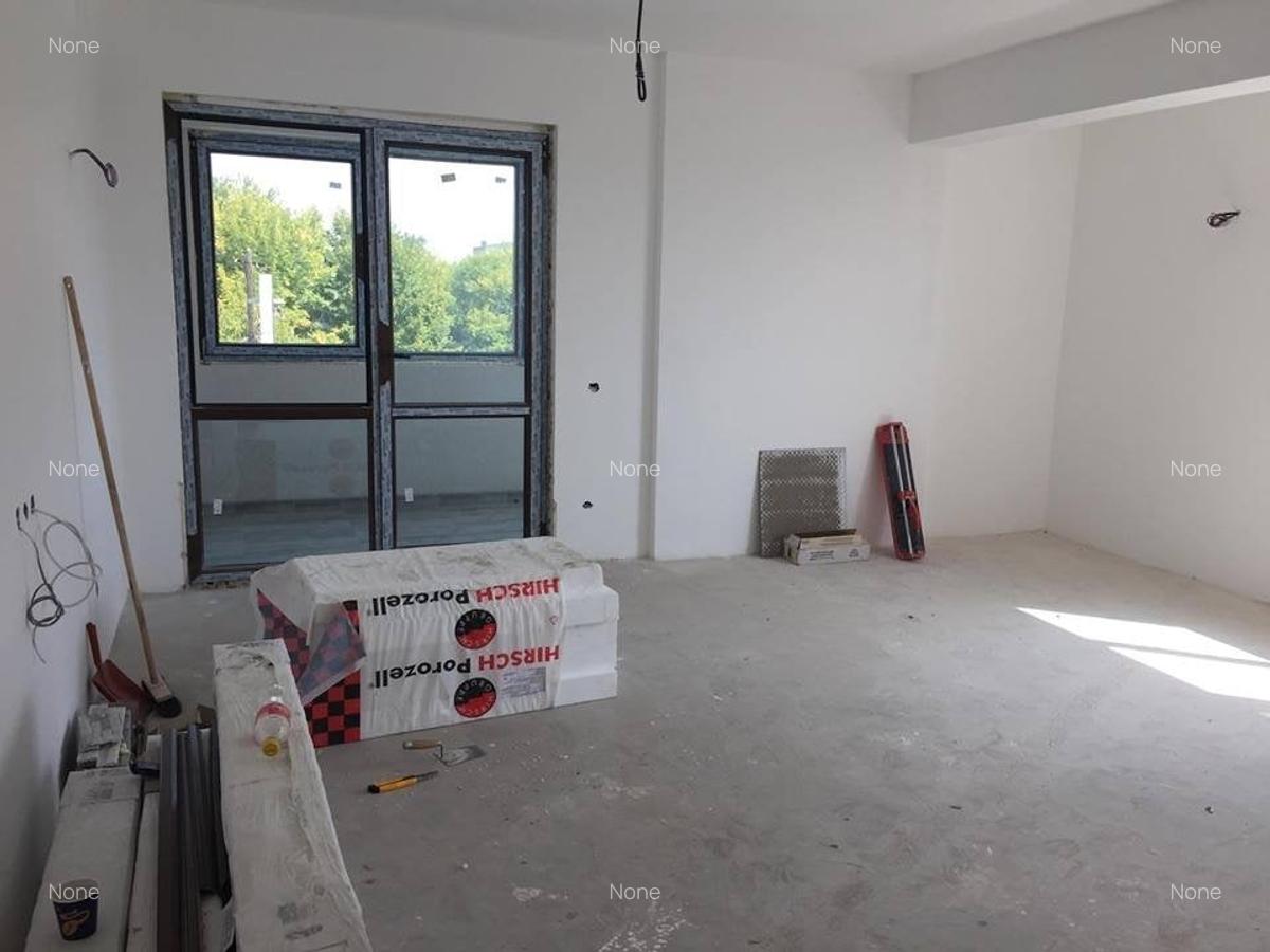 Apartament cu 3 camere decomandat în Bucureștii Noi - 1