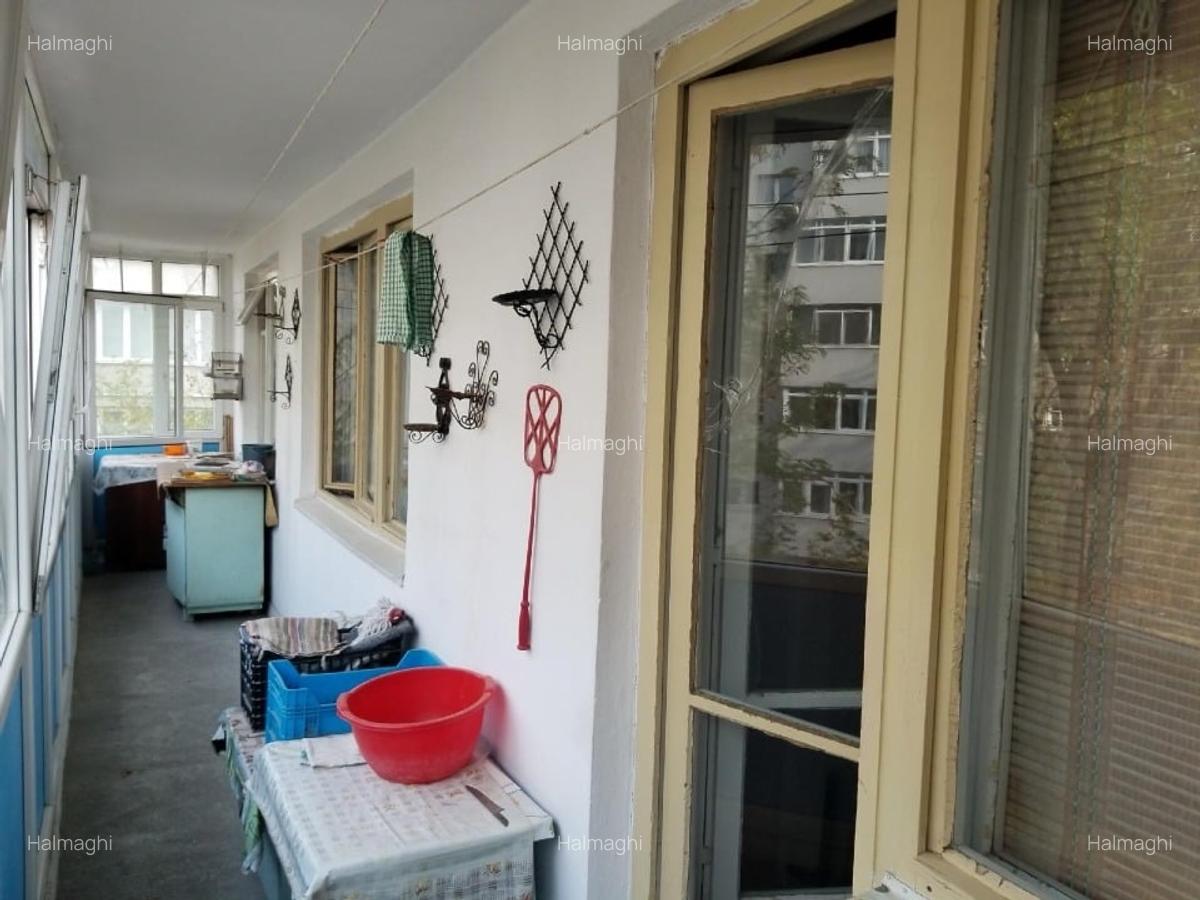Apartament 2 camere str Ramnicu Sarat 31 Sec 3 Balcon generos 12 mp - comision 0 - 1