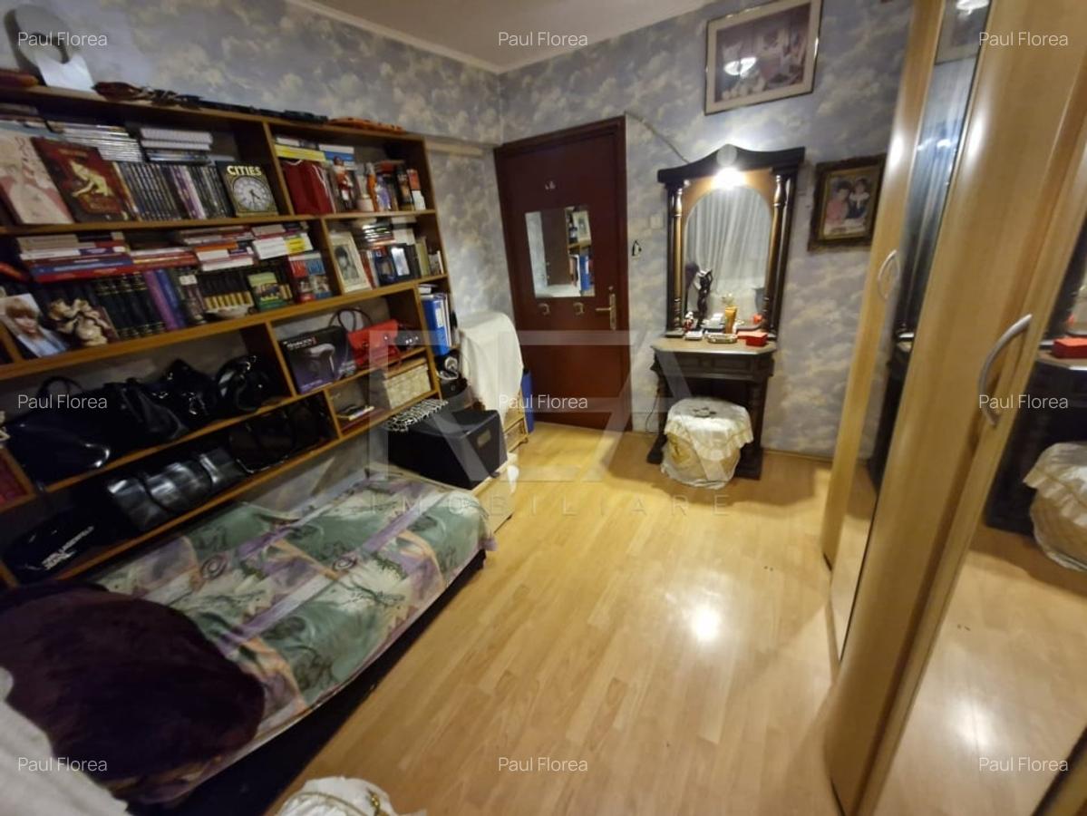 Apartament cu 4 camere - zona Auchan Vitan - 28