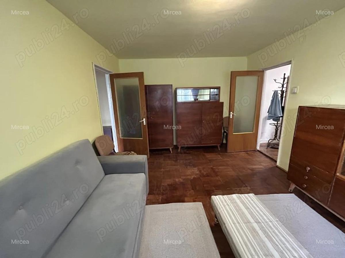 Inchiriez apart.2 cam,in Micalaca,str.Mioritei et.2 din 4. - 2