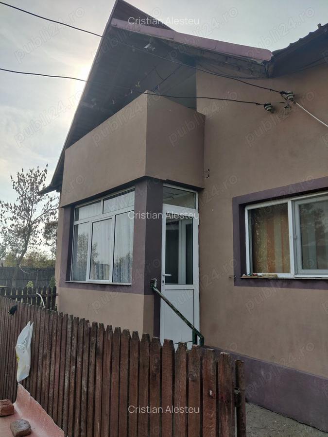 Vind casa in com Ungheni - 2