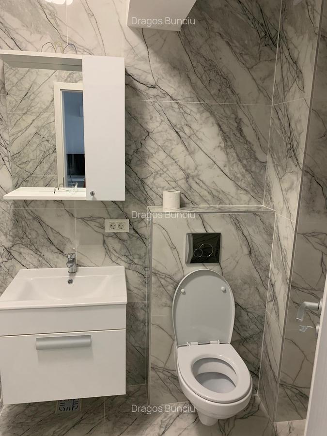 Apartament cu 2 camere decomandat în Apărătorii Patriei - 13