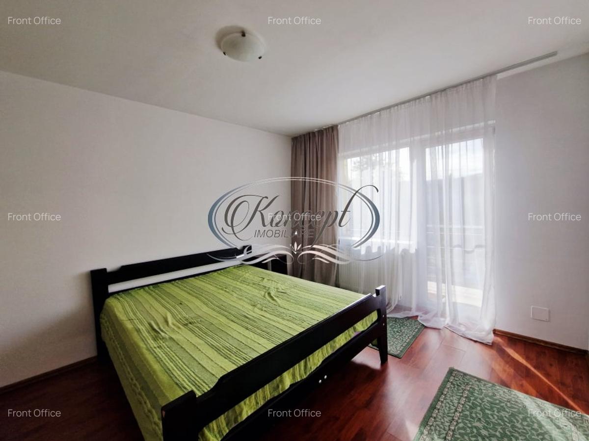 Casa moderna cu mansarda si curte comuna in zona Campului - 6