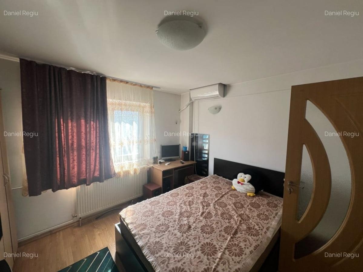 Apartament 3 camere Uverturii - 15