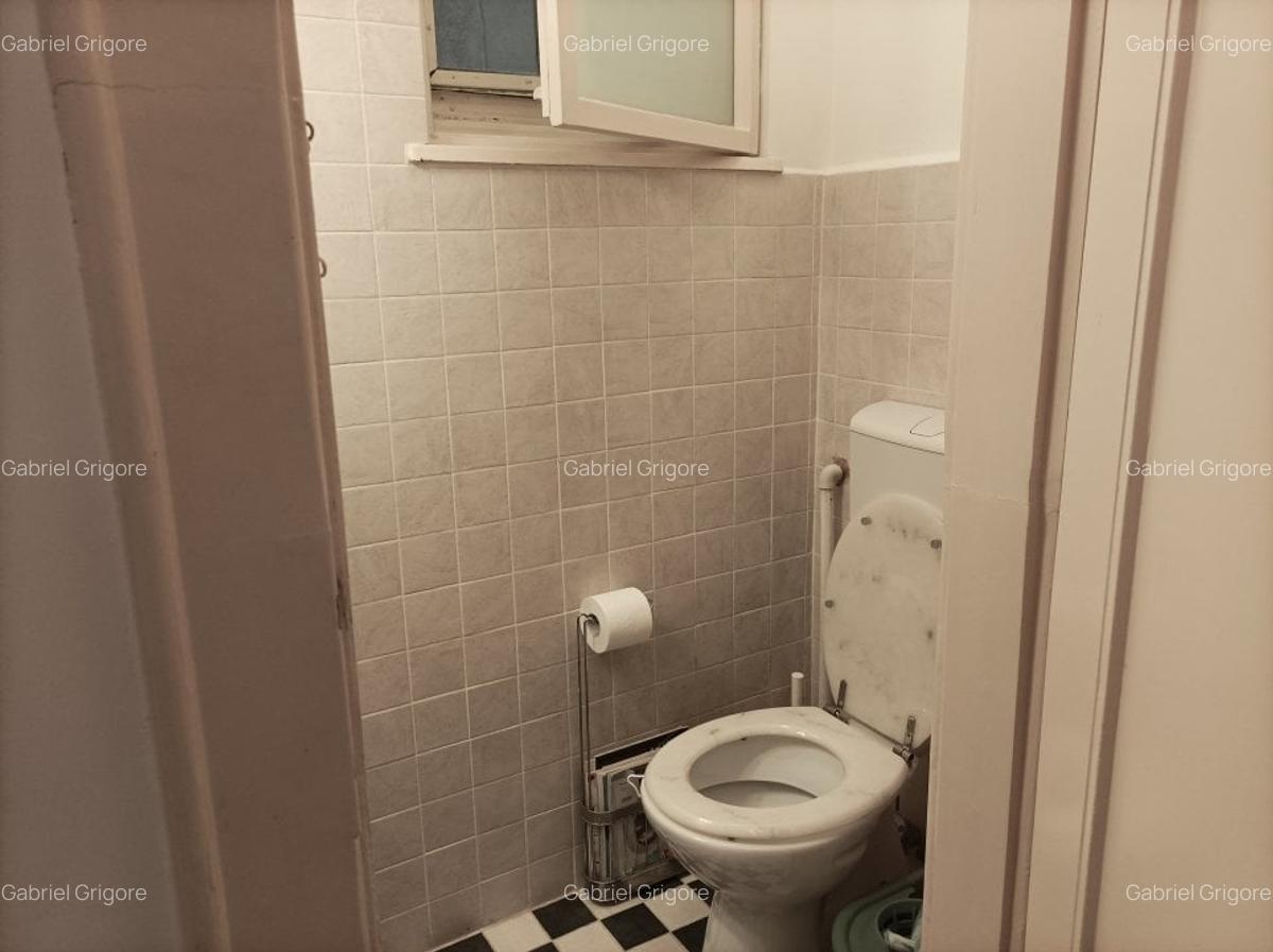 Apartament cu 3 camere semidecomandat, mobilat în Central - 12
