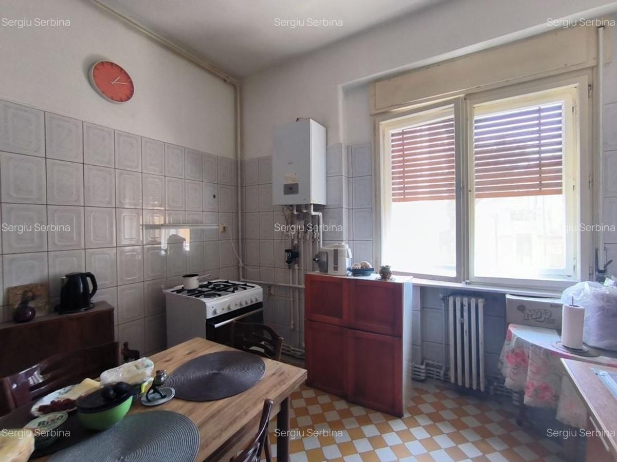 Apartament 5 camere de vanzare Piata Romana 145 mp - 12