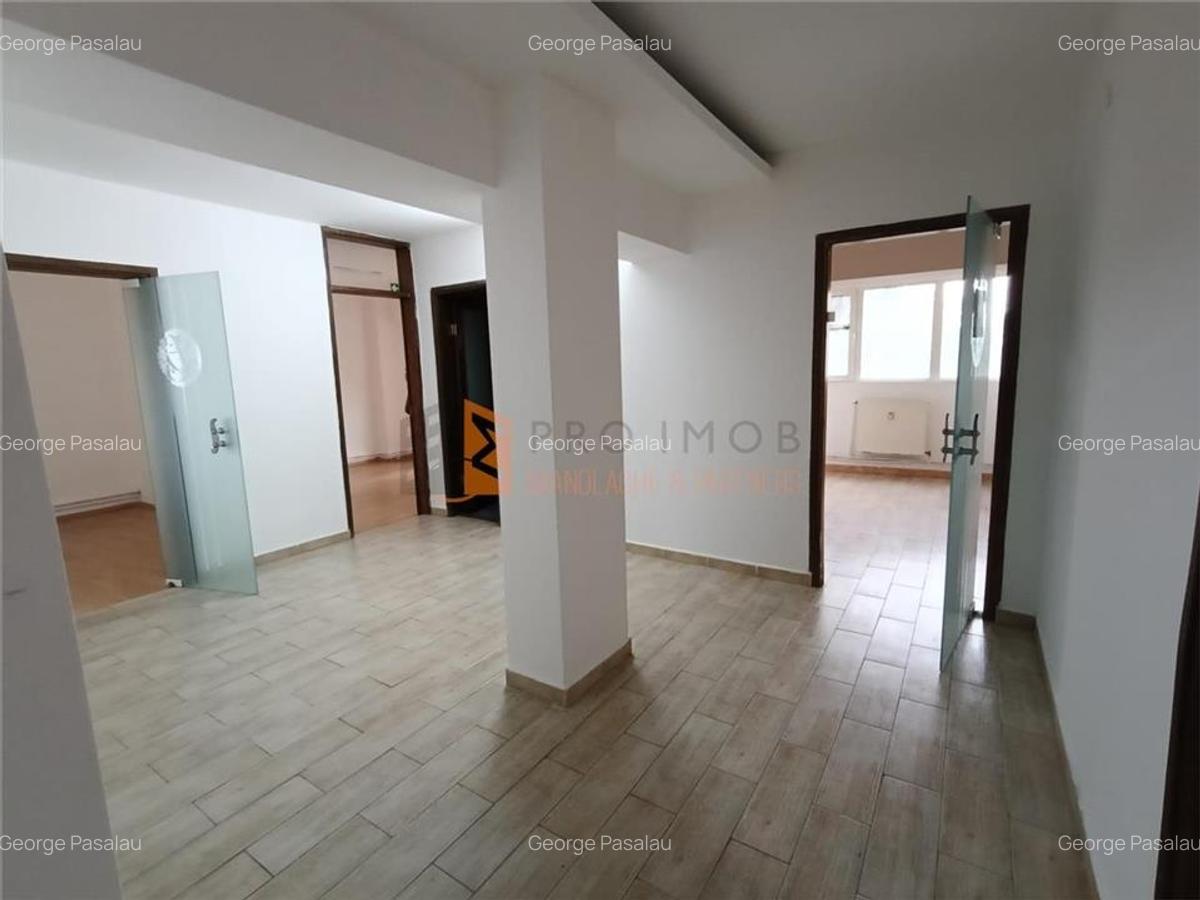 Apartament 3 camere cf1 decomandat zona Centru - 2