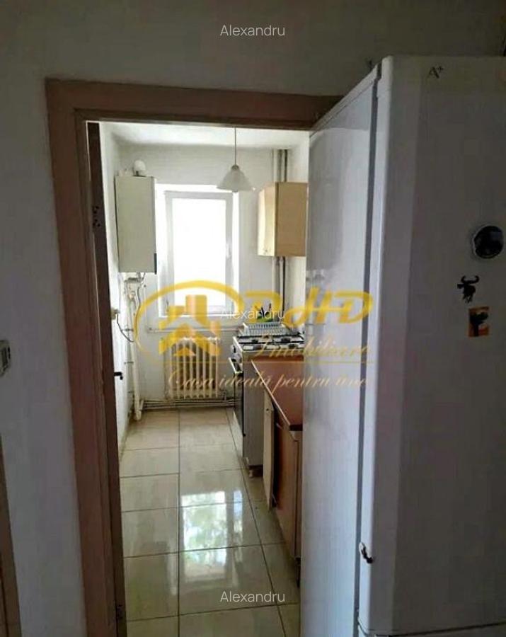 Apartament zona Mircea cel Batran - 1
