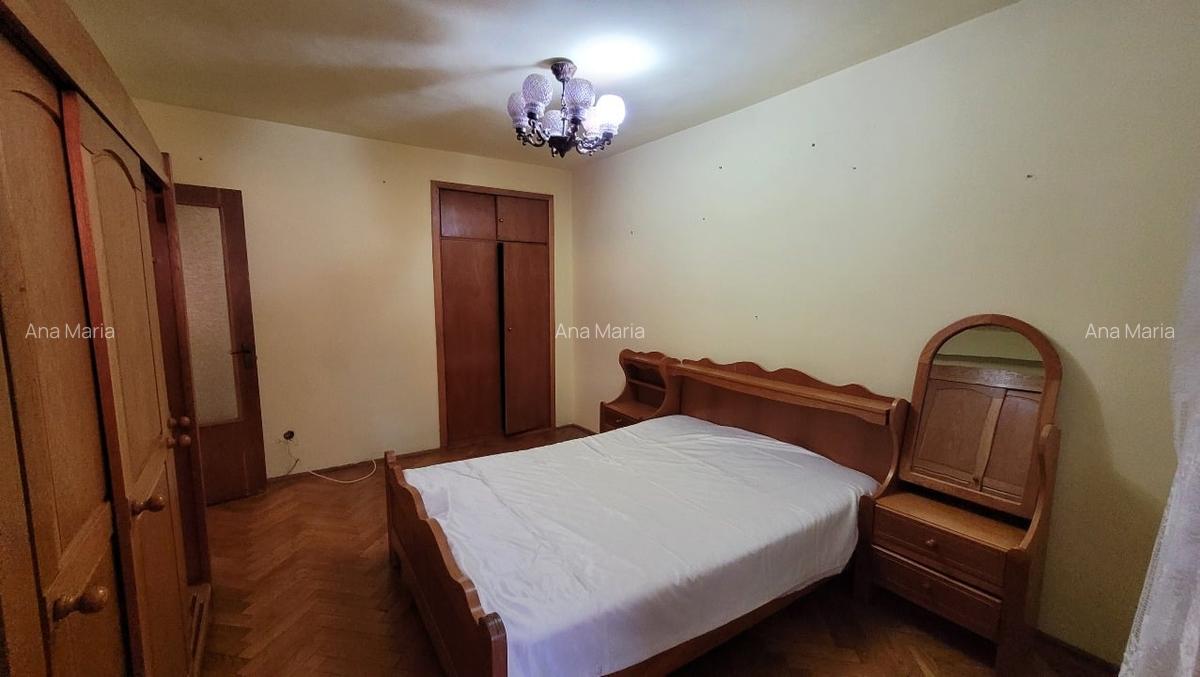Apartament cu 3 camere decomandat în Cetății - 7