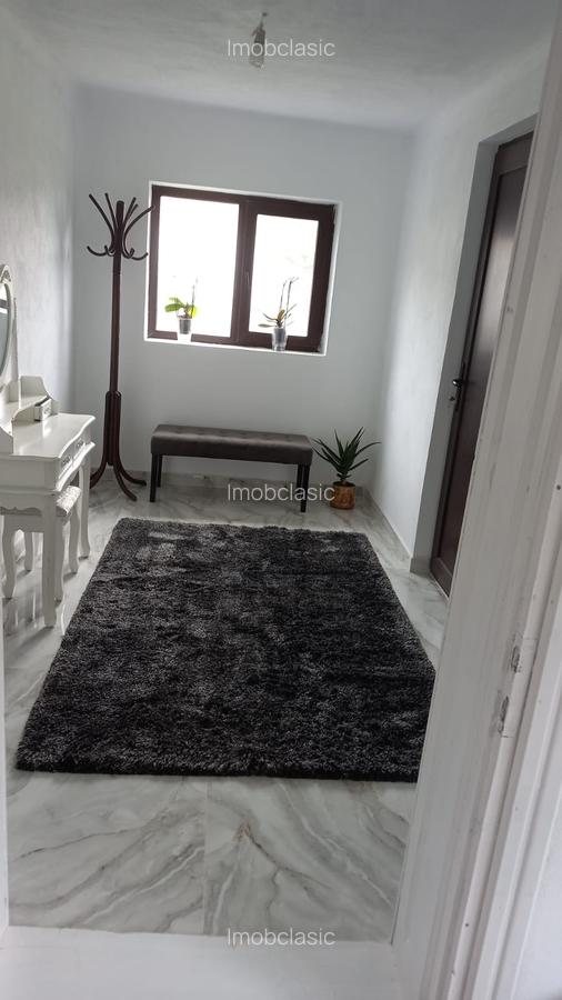 Vanzare proprietate- casa si teren Gheboieni Dambovita - 12