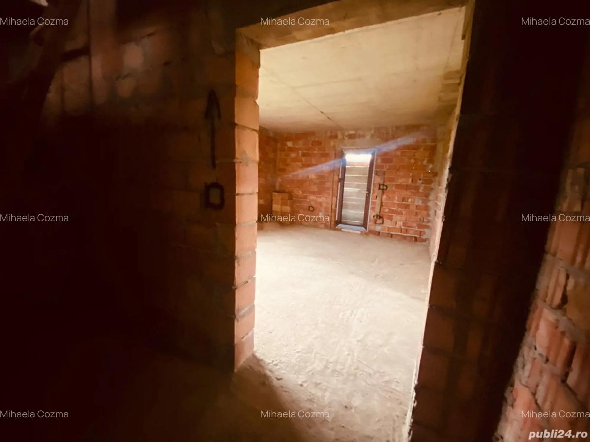 Vand vila la ro?u la 4 km de Roman - 4