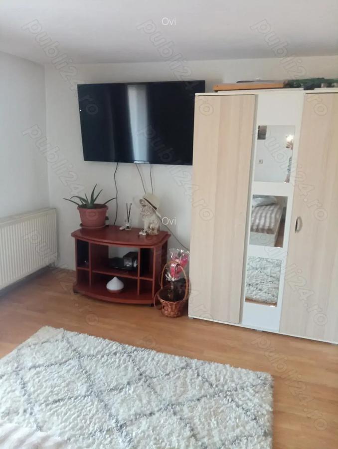 Casa renovata cu piscina ?i vedere superba spre Straja - 3