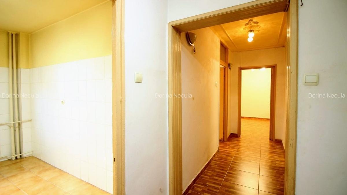 Turda - Parcul Regina Maria, 2 camere, decomandat, parter cu balcon, bloc 1982 - 10