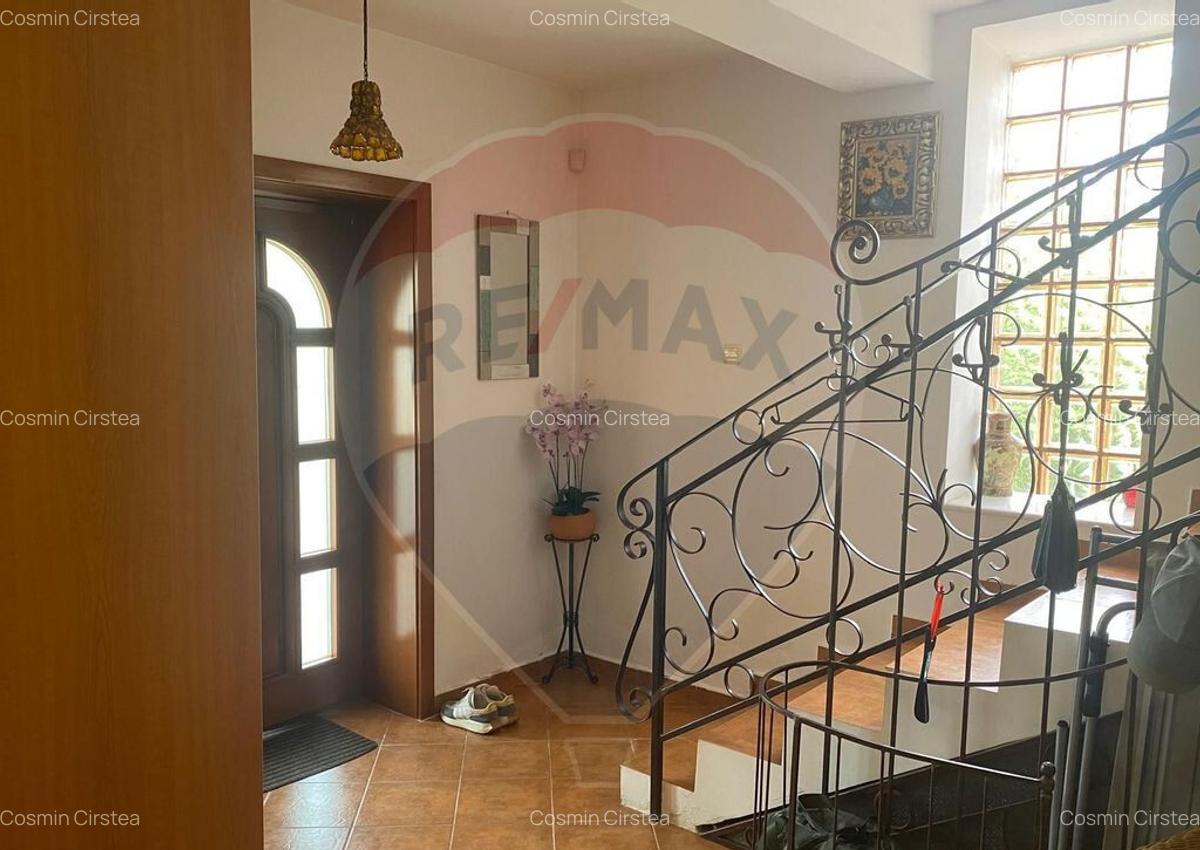 DE VANZARE Vila de vacanta in Pucioasa /Dambovita - 17