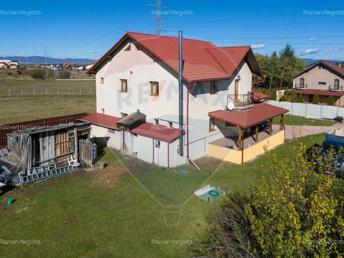 Casa 4 camere, mobilata si utilata, 2 389 m2. teren, Sanpetru! - 7