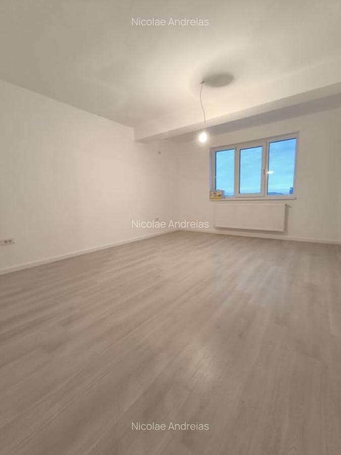 Garsonieră decomandată în Alexandru Obregia - 2