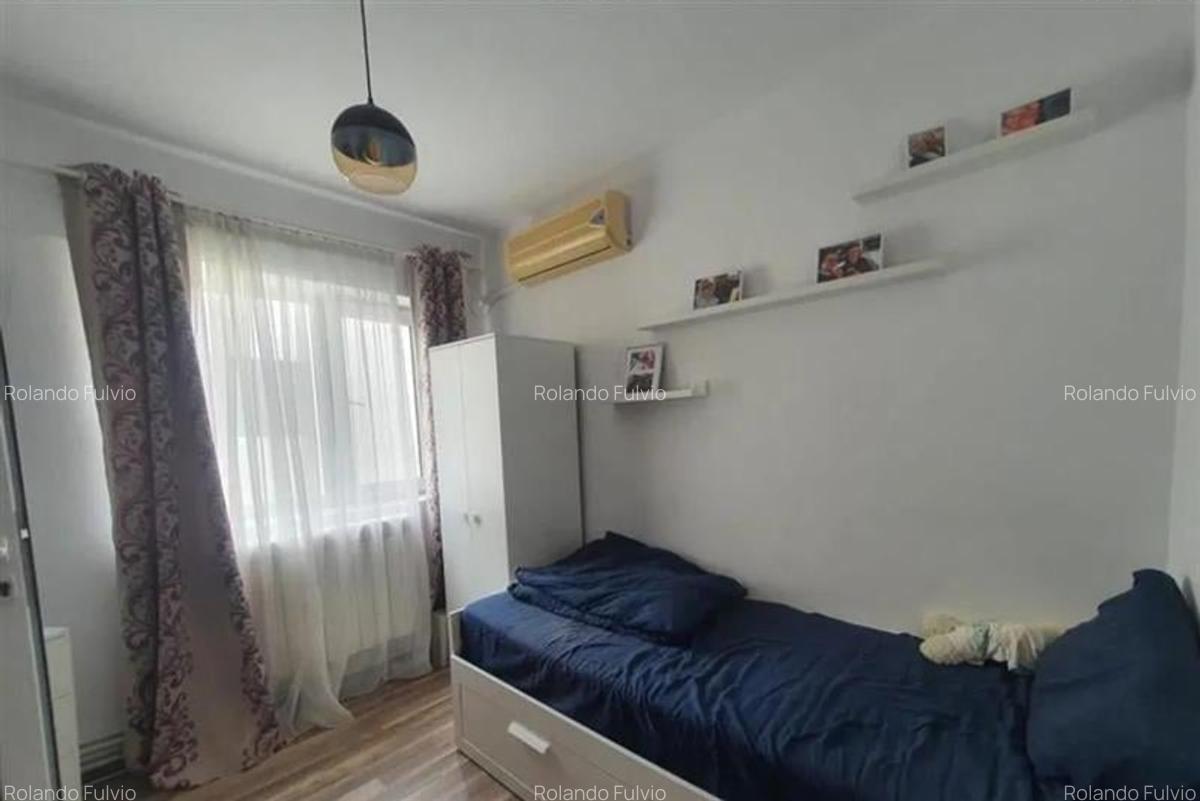 Vanzare apartament 4 camere in Vila Vasile Lascar, ideal hotel - 9